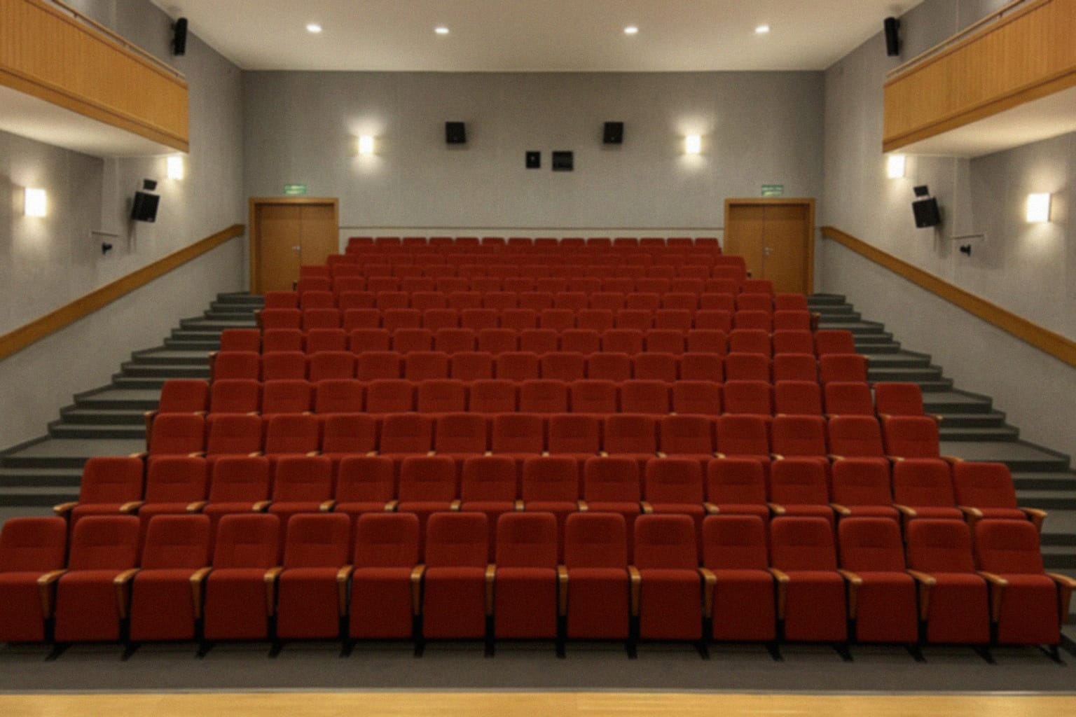 Premiera spektaklu „Zemsta” w Teatrze NIEZŁA SZTUKA